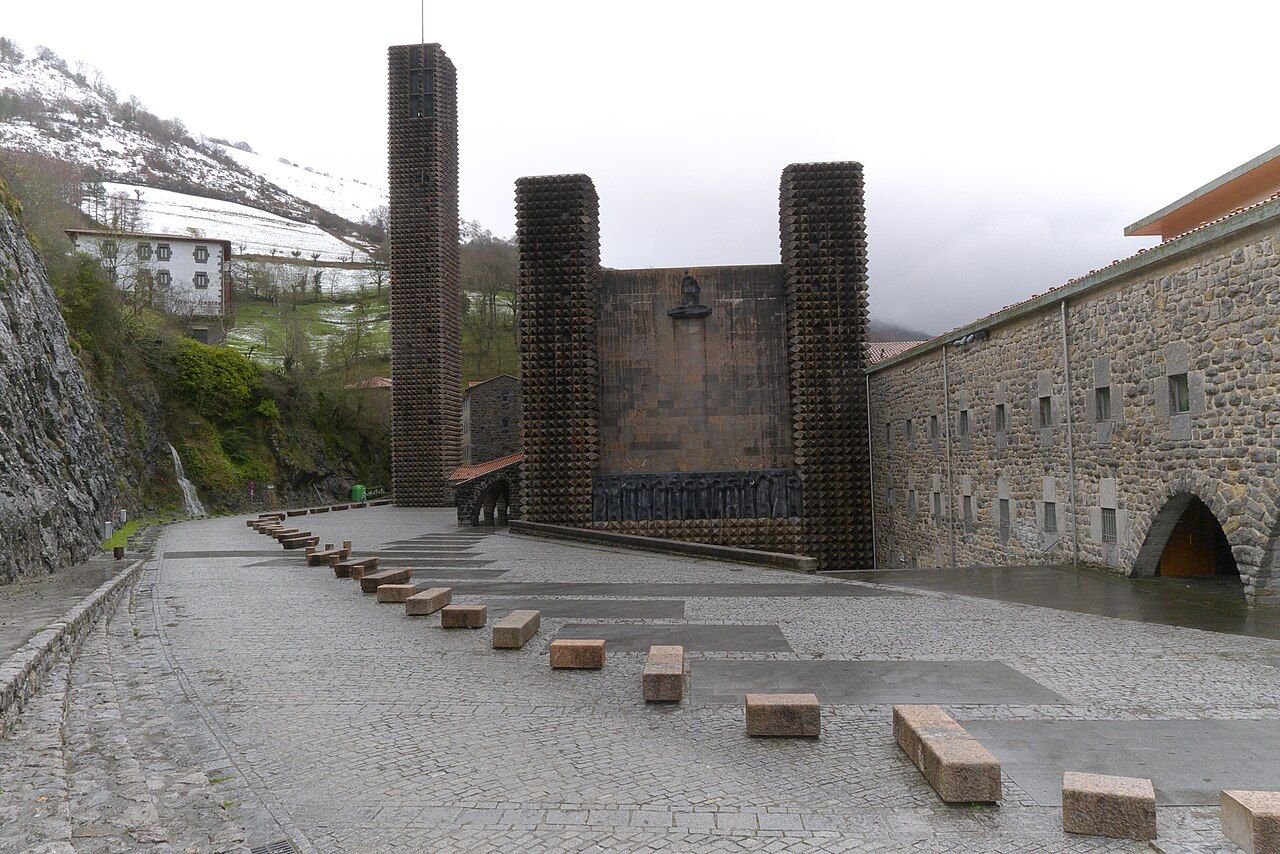 Santuario de Arantzazu (País Vasco)